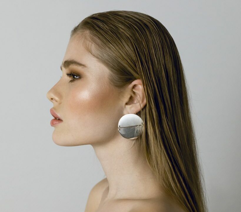 Make-up und Hairstyling für private Events und Veranstaltungen NRW sleek hair pure Make-up Modelbild