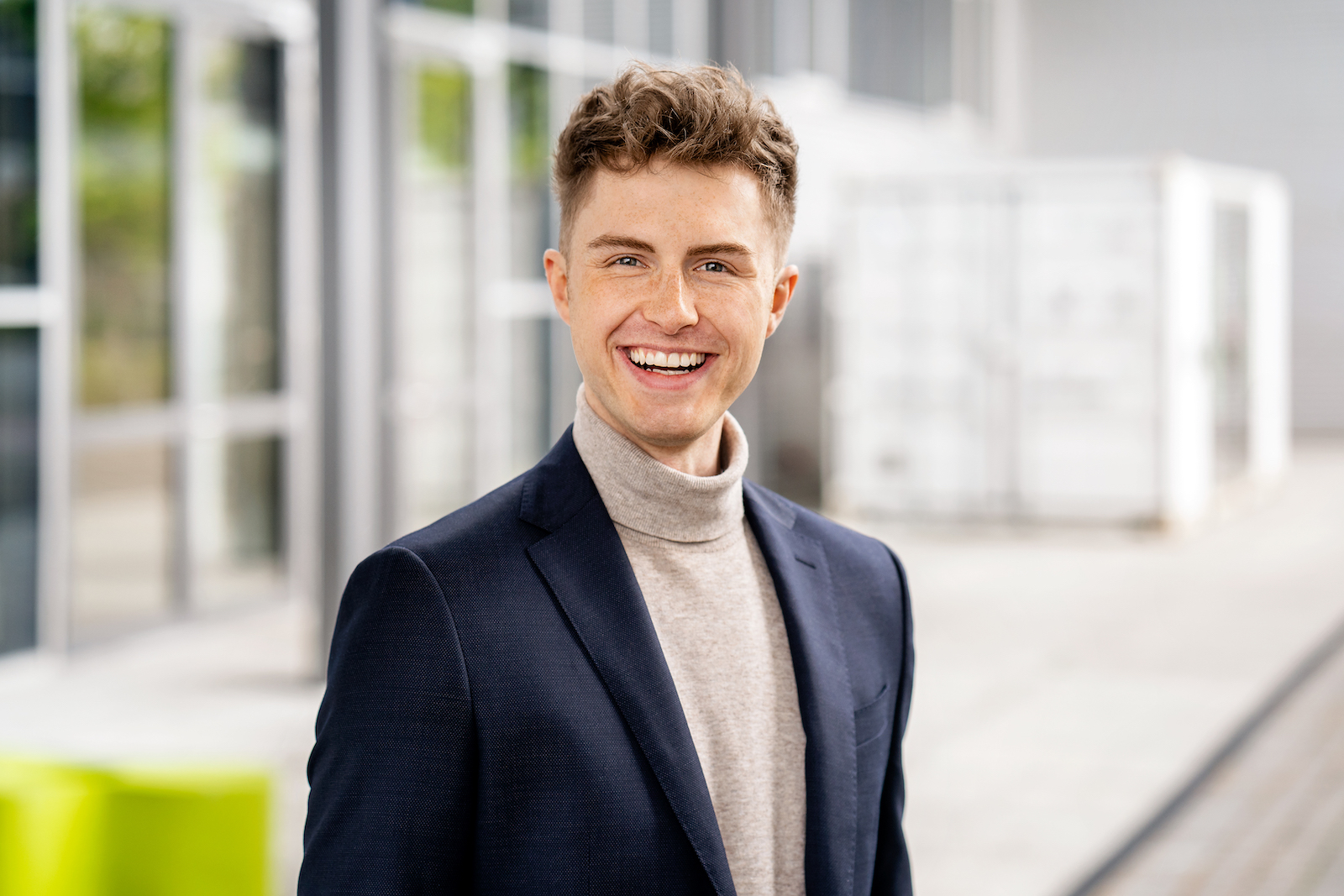 Dezentes Männer-Make-up